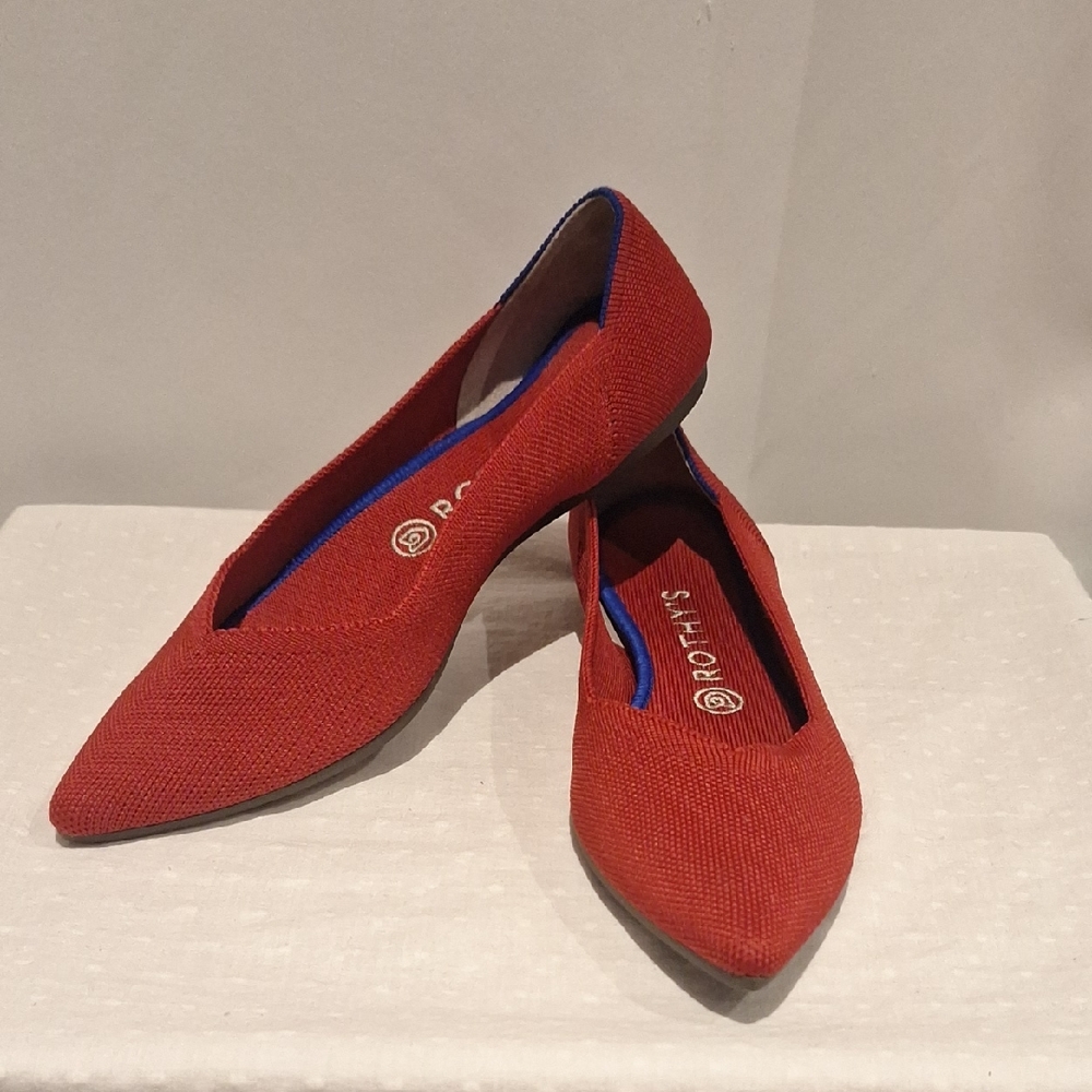 Rothy's Bright Red The Point Flats Elegant and Comfortable Size 9.5